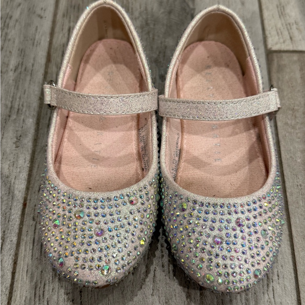 Kelly & Katie silver rhinestone sparkly Kids Shoes with Strap size 6